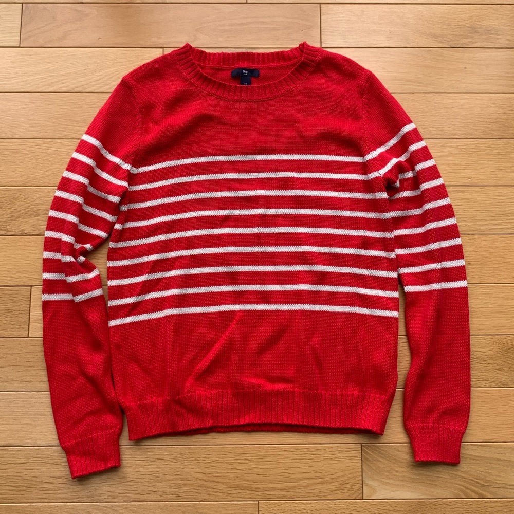 NEW Gap Sweater
